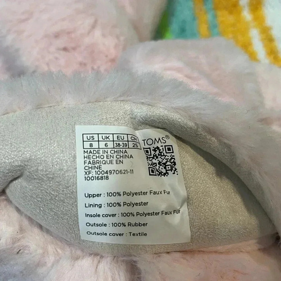 Toms pink fuzzy slippers size 8 EUC - Picture 8 of 8
